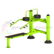 Уличный тренажер для развития мускулатуры плечевого пояса с изменяемой нагрузкой из положения лежа